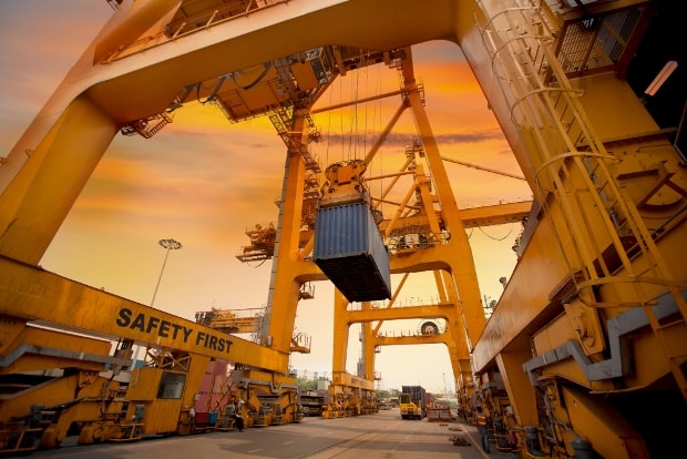 Navigating the Future: The Role of Automation in Enhancing Port Efficiency